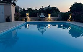 Holiday House Serenity